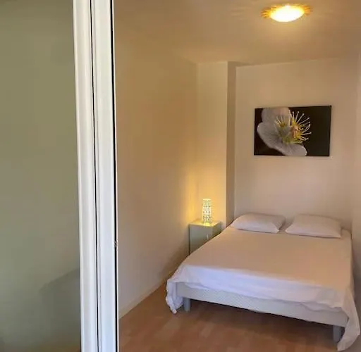 Superbe 2p Proche Plages - Piscine *